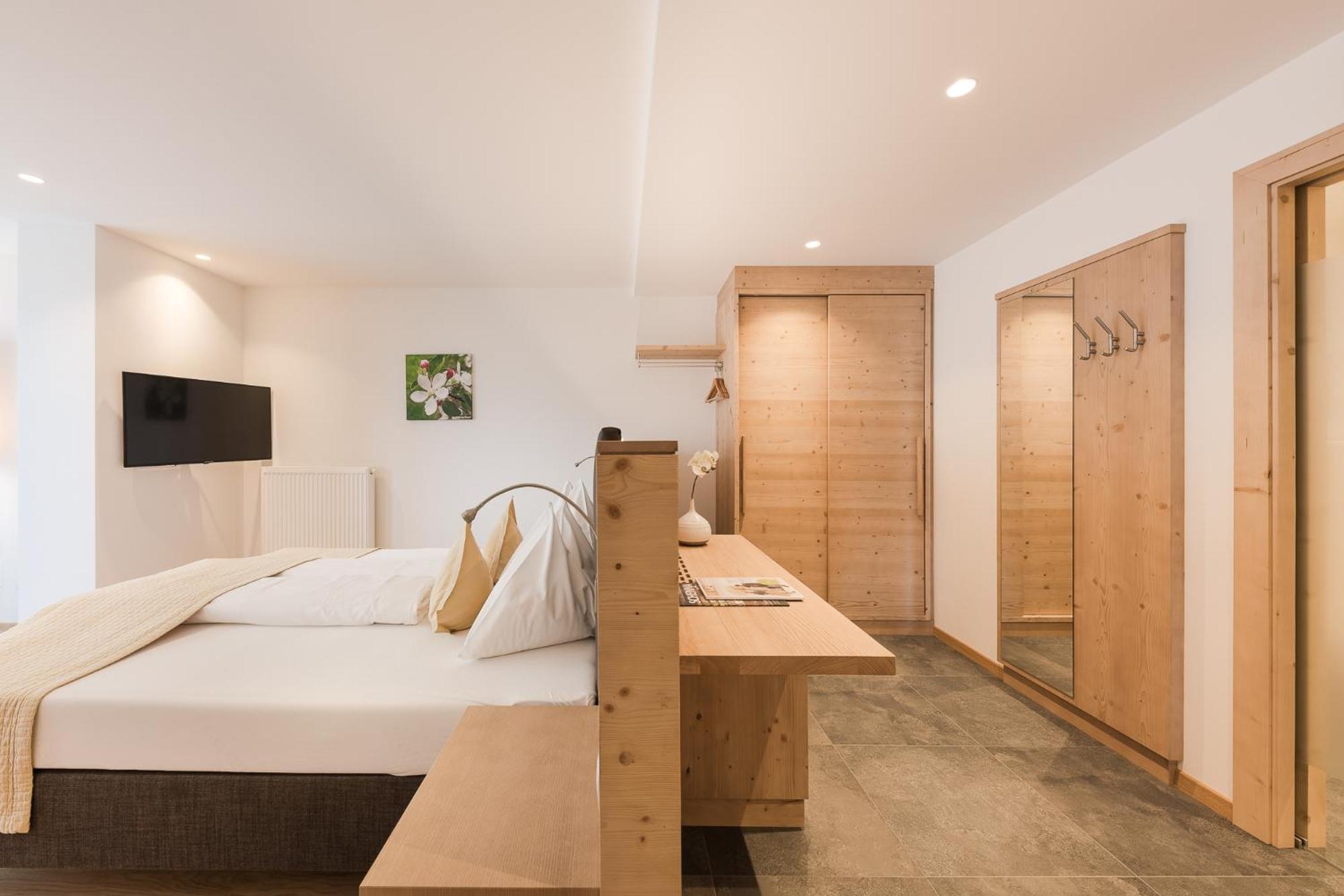 Hotel Kiendl Schenna Quarto foto