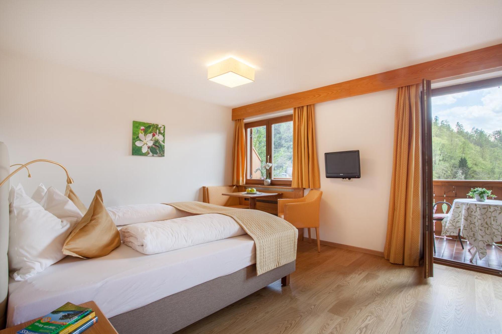 Hotel Kiendl Schenna Quarto foto