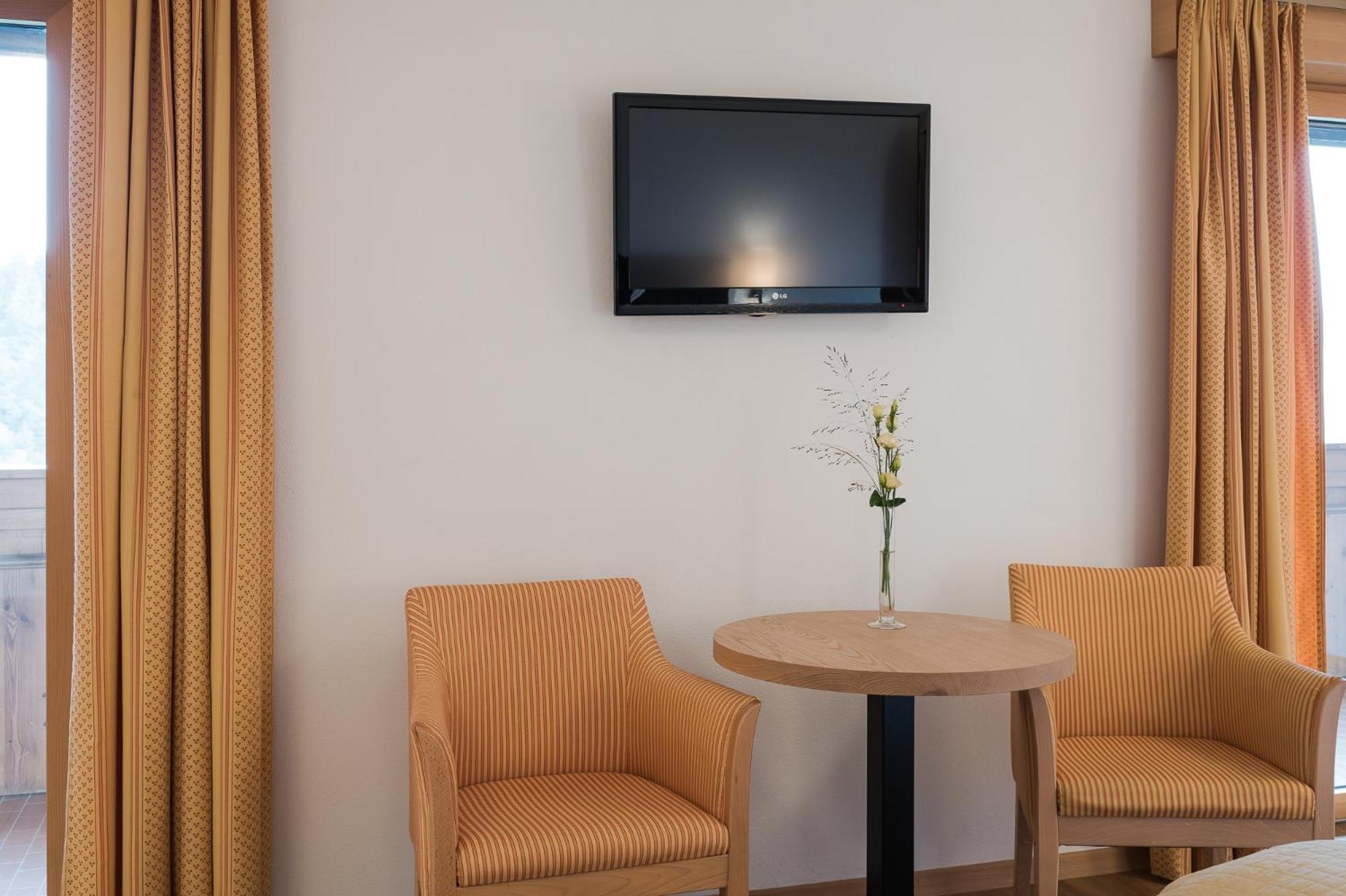 Hotel Kiendl Schenna Quarto foto