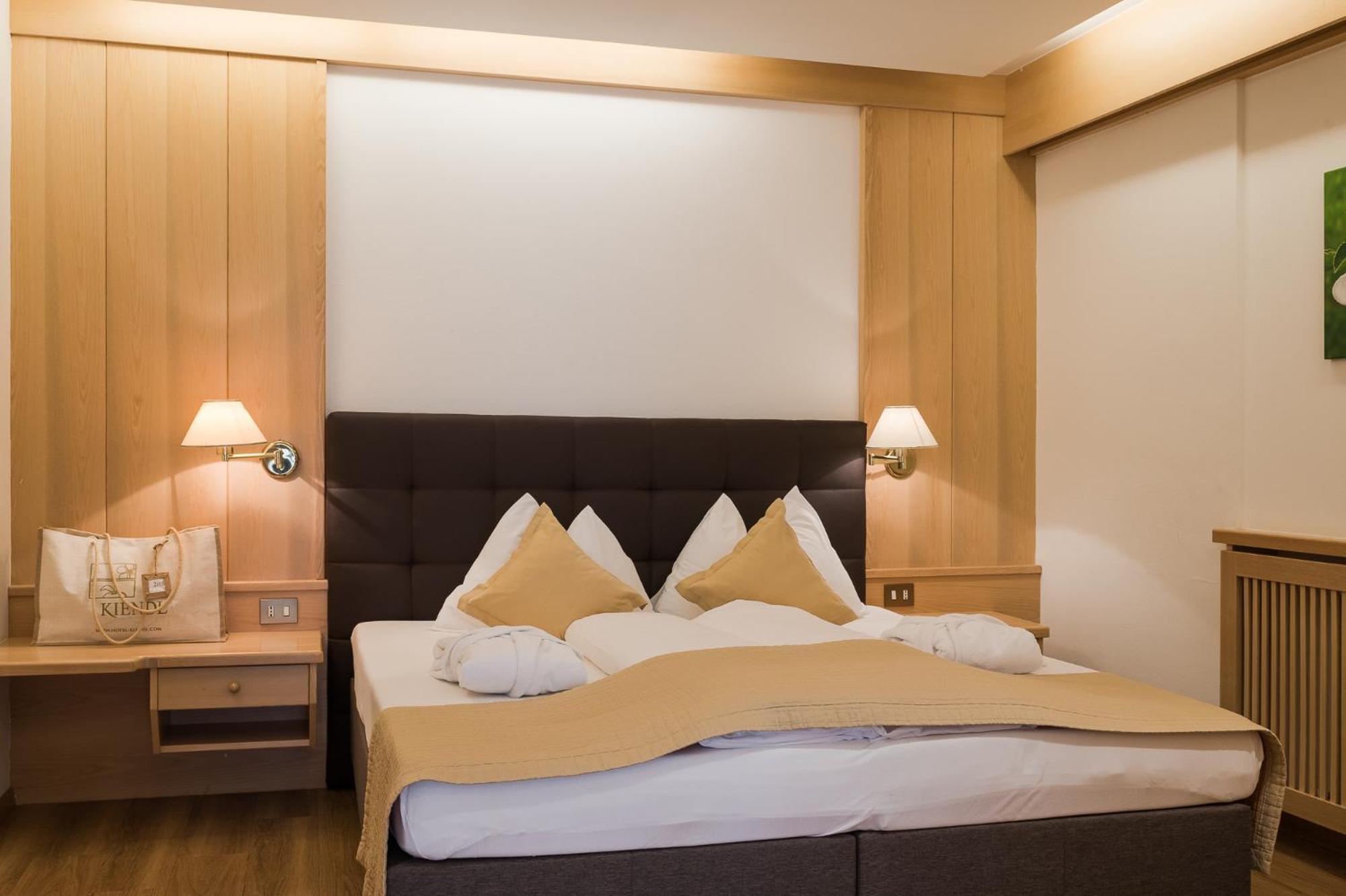 Hotel Kiendl Schenna Quarto foto